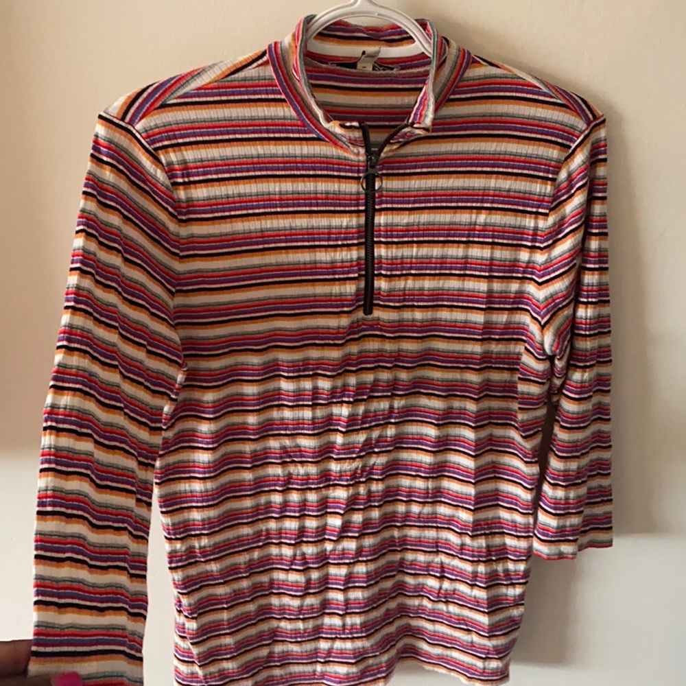 Cute casual top, size L